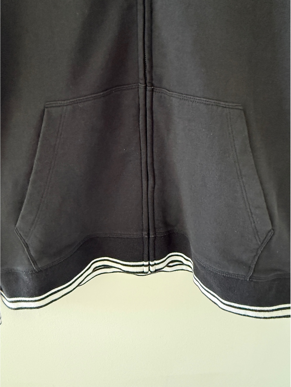 New Wilson Black Full Zip Hoodie with White Accents and Logo on Sleeve | Size M - Picture 4 of 7